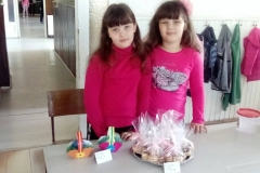 IMG-a9d77201b098063d26d4961e2bf4b855-V